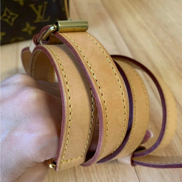 Louis Vuitton Monogram Speedy Bandouliere 30 - Picture 11 of 16